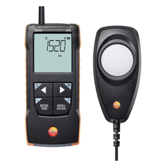 Testo 545 Bluetooth bağlantılı akıllı lüksmetre ve ayrı kablolu ışık probunun ön görünümü